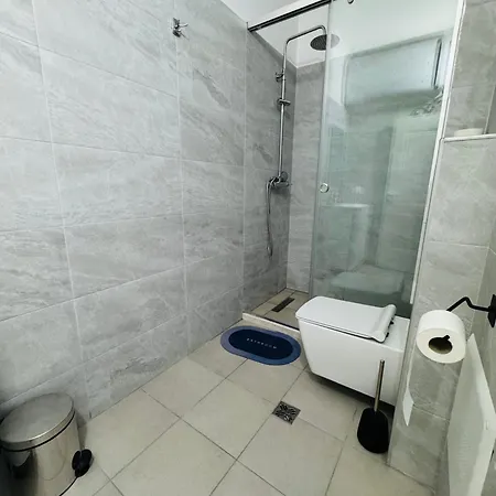 Tirana Central Suites Apartman *