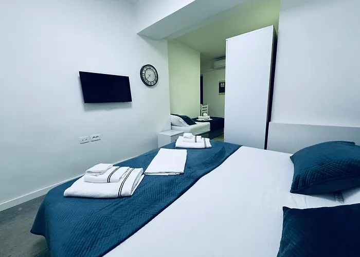 Tirana Central Suites טיראנה