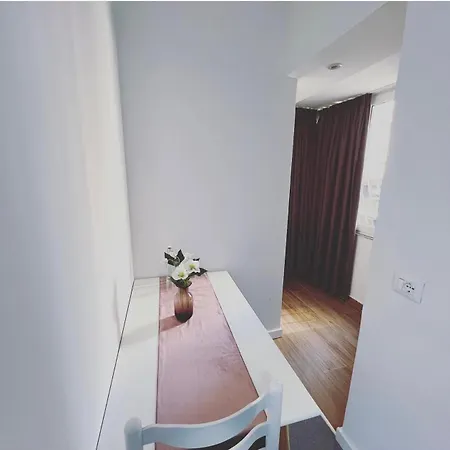 Lägenhet Tirana Central Suites *