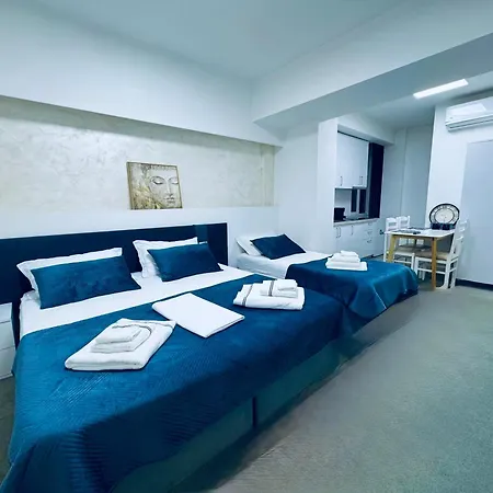 Tirana Central Suites * 티라나
