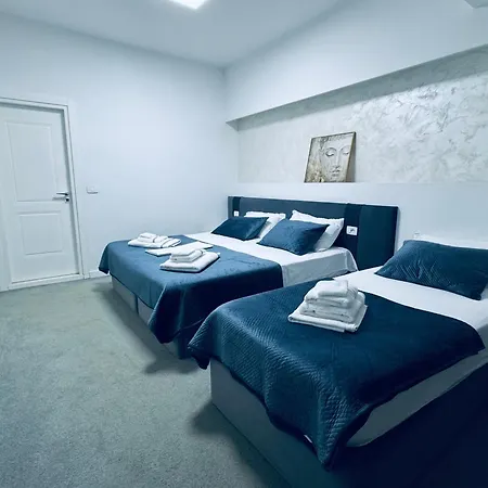 아파트 Tirana Central Suites *