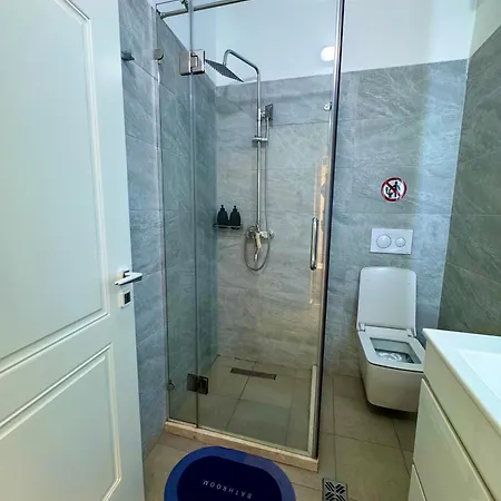 Tirana Central Suites טיראנה